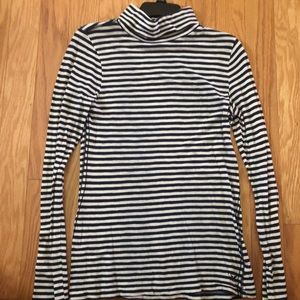 American Eagle Turtle Neck